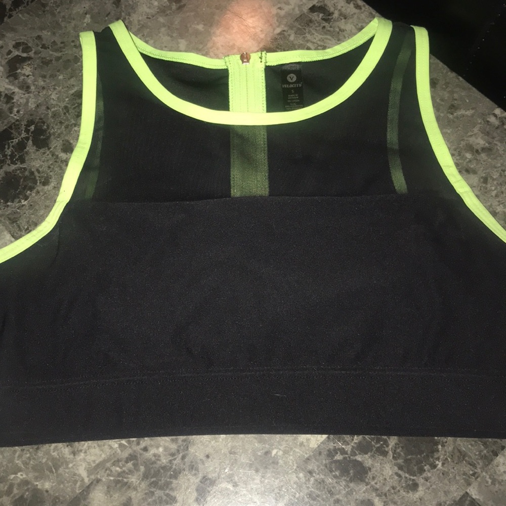 High neck sports bra #velocity